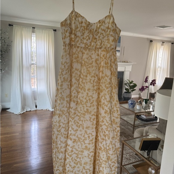 Bloomingdale’s Bardot Milka Midi Dress- EUC- like new condition. Size medium - Picture 5 of 6